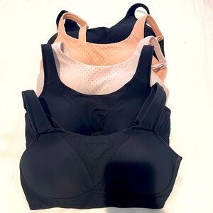 Run Times LuLuLemon Bras. 5 used. No holes. All 36C